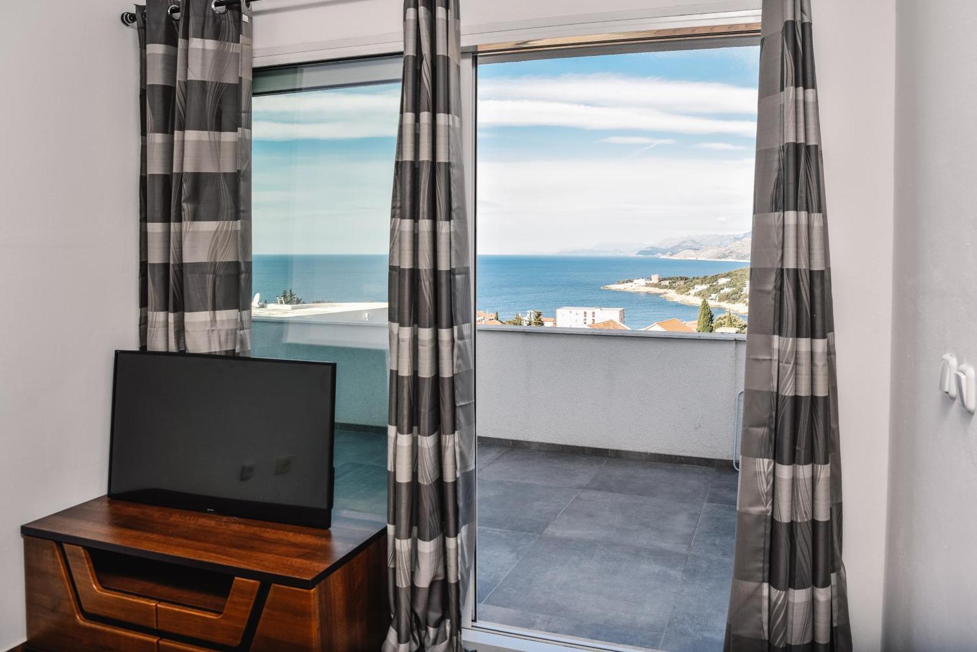 Seaview Bonaca Bar